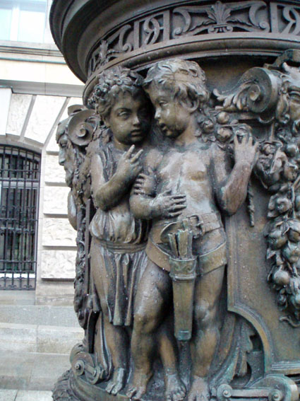 Lamp Post at the Reichstag - Detail