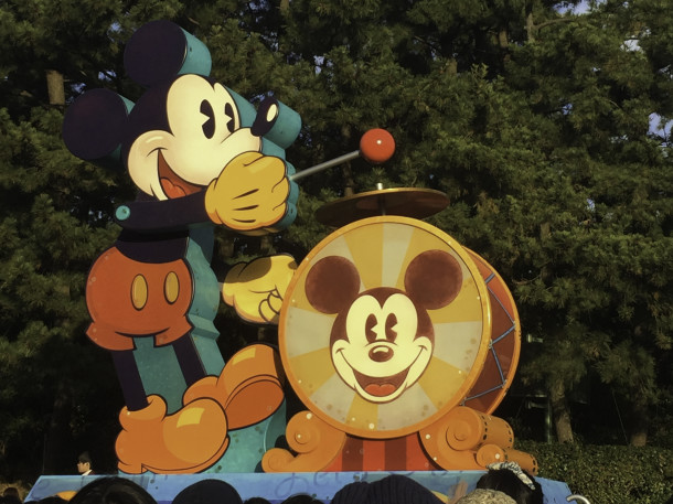 Lead Mickey Mouse Float