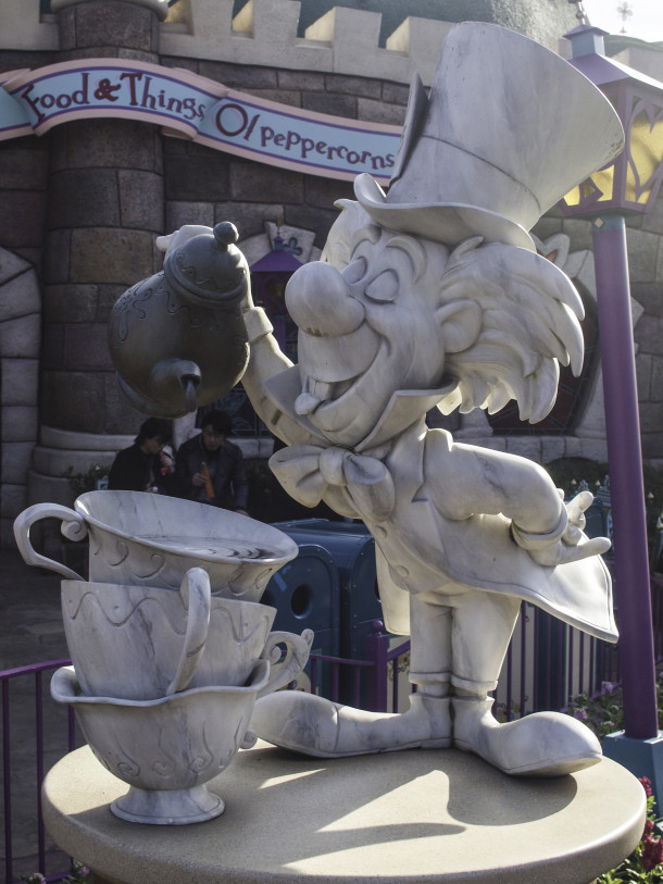 Mad Hatter Figurine (Tokyo Disneyland)